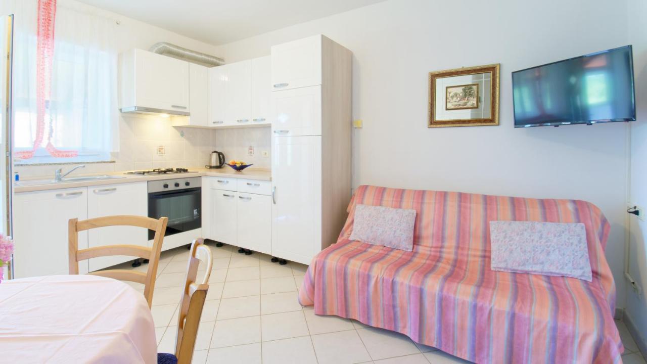 Apartments Susie By Rent Istria Umag Kültér fotó