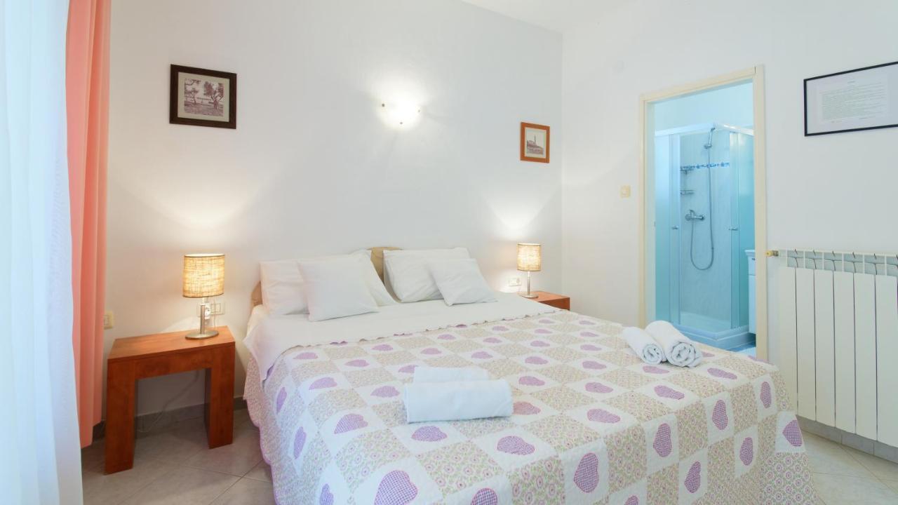 Apartments Susie By Rent Istria Umag Kültér fotó